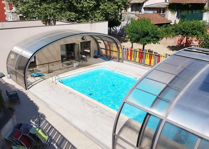 Maison En Pierres Au Coeur D\'Un Village Ardechois