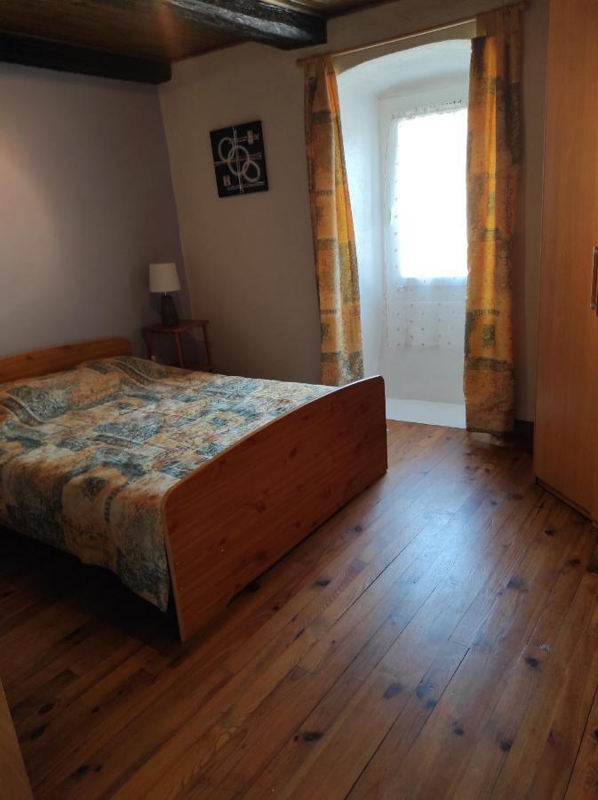 Maison En Pierres Au Coeur D'un Village Ardechois Pont-de-Labeaume
